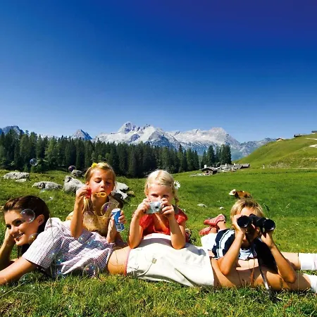 Spacious Holiday In With Terrace Hébergement de vacances Tauplitz